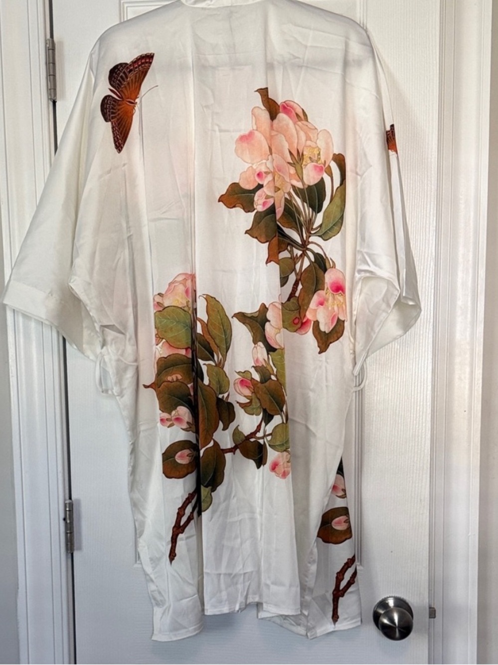 NWT Kim + Ono Peony & Butterfly White Kimono Robe Plus 2X